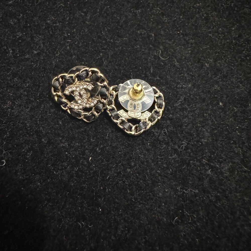 Chanel Gold and Silver Tweed Heart Earrings - Picture 3 of 5